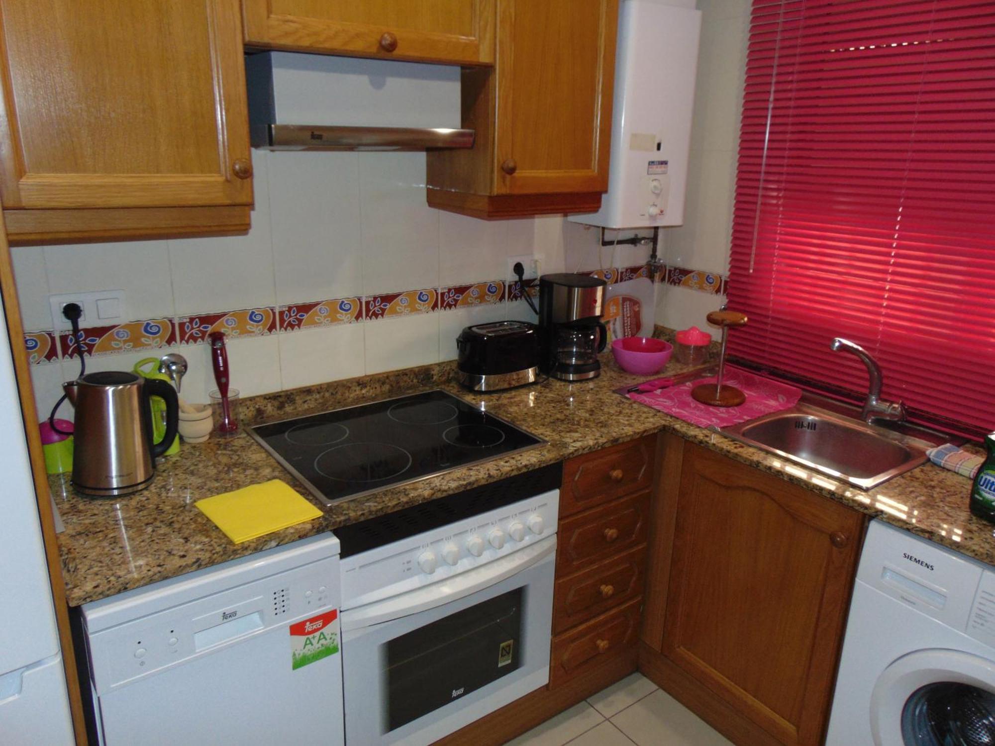 Apartamentos Varios Con 2 Dorm En Marina Dor , La Playa De Amplaries 47 , Vista Lateral Al Mar Oropesa del Mar Rom bilde
