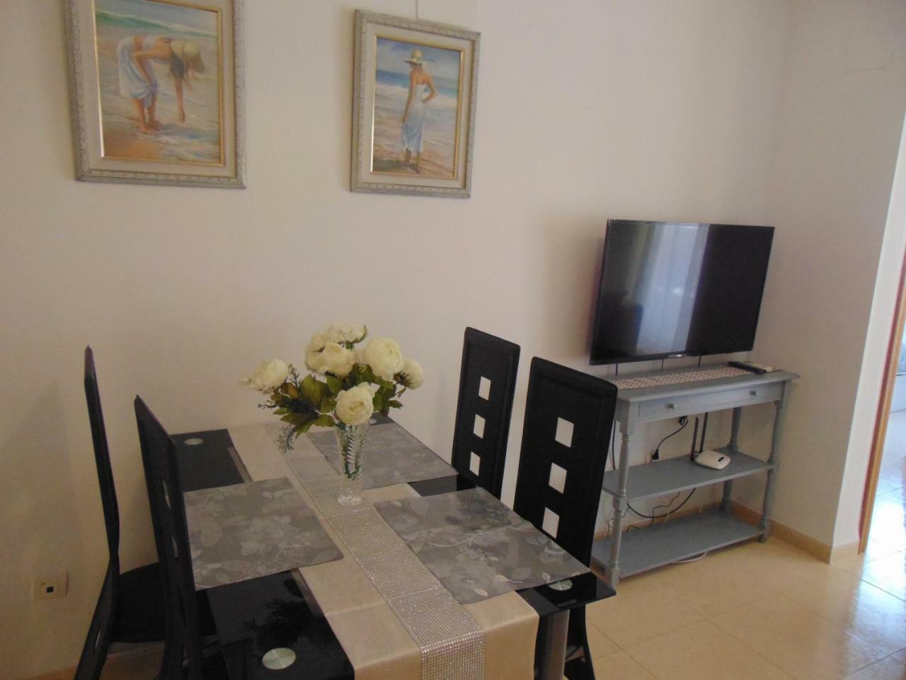 Apartamentos Varios Con 2 Dorm En Marina Dor , La Playa De Amplaries 47 , Vista Lateral Al Mar Oropesa del Mar Eksteriør bilde